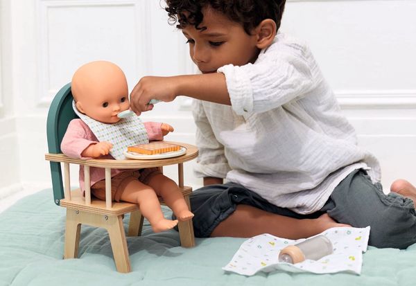 Jouet pour donner à manger à sa poupée